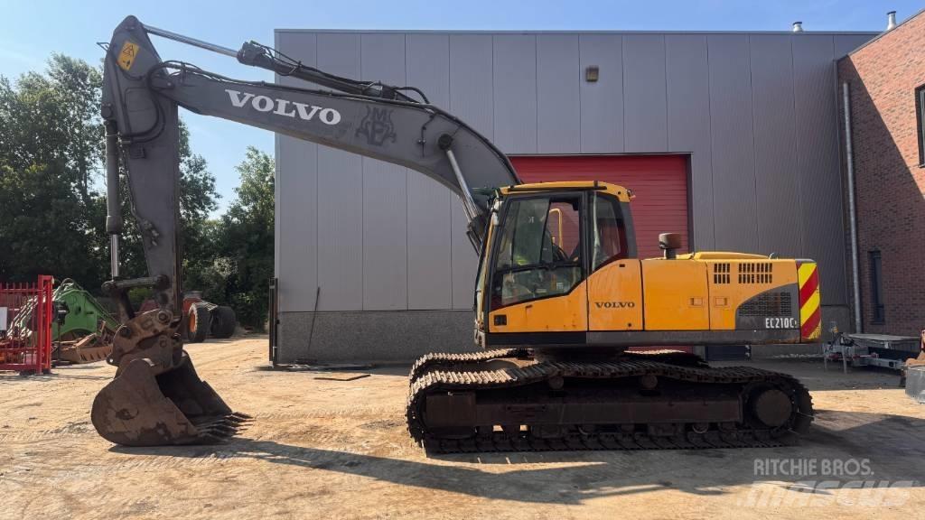 Volvo EC 210 C L 대형 굴삭기 29톤 이상