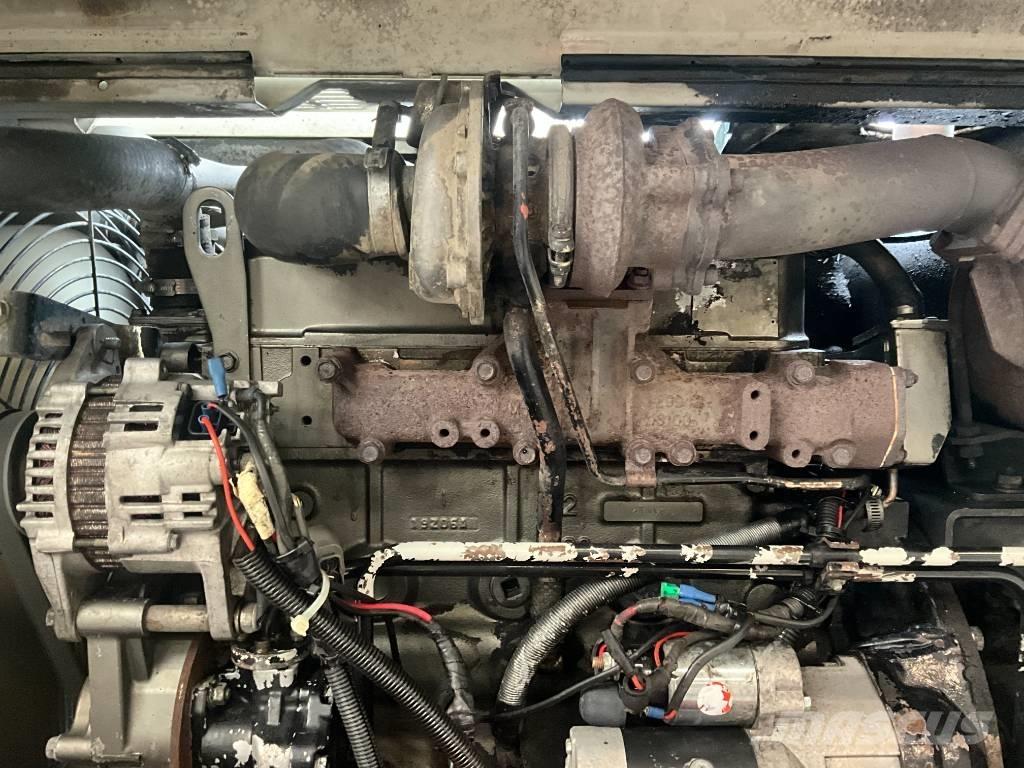 Takeuchi TB 175 W  휠 굴삭기