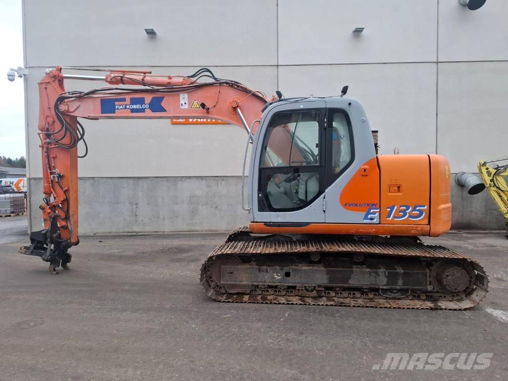 Fiat-Kobelco E 135 대형 굴삭기 29톤 이상
