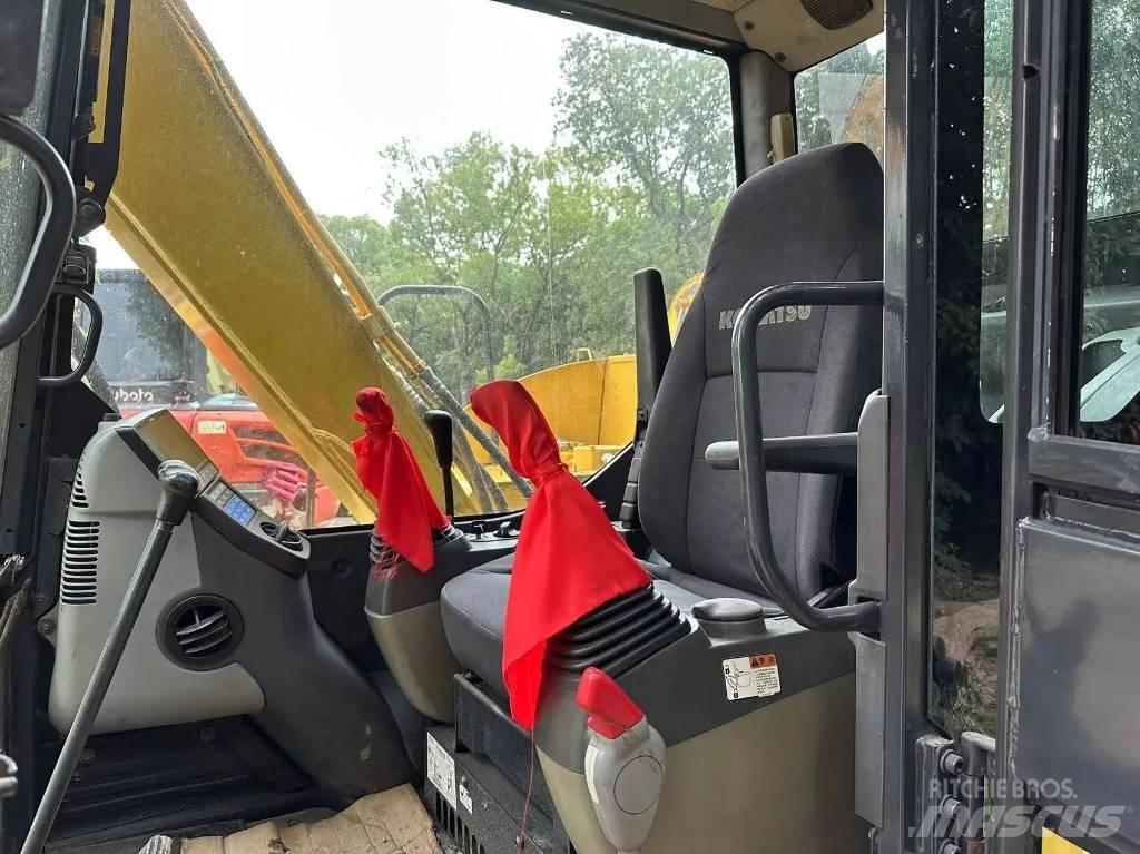 Komatsu PC70-8 대형 굴삭기 29톤 이상