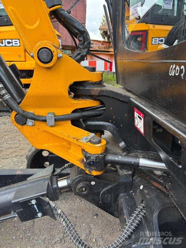 JCB 8026 CTS 소형 굴삭기 7톤 미만