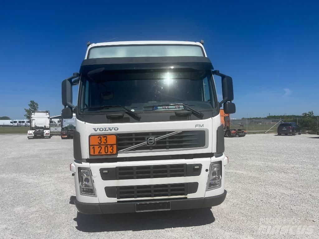 Volvo FM 440 탱커 트럭