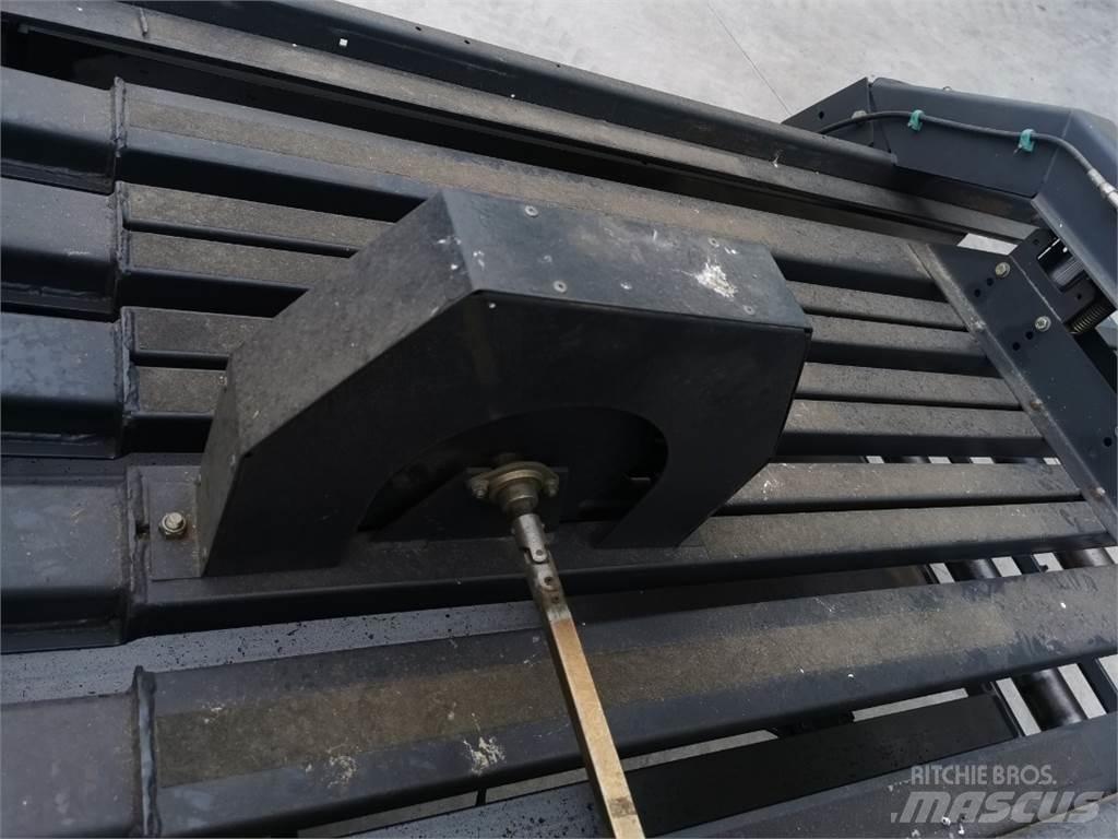 Vicon LB12200 각형 곤포기