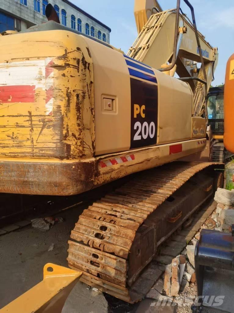 Komatsu PC 200-7 대형 굴삭기 29톤 이상