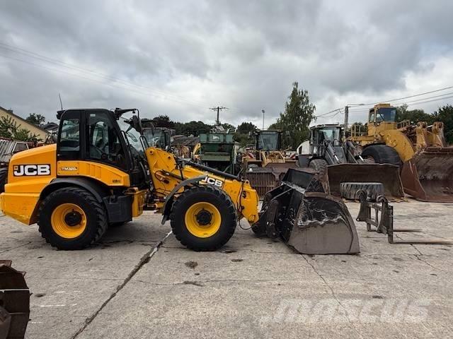 JCB TM 320 S 텔러 핸들러