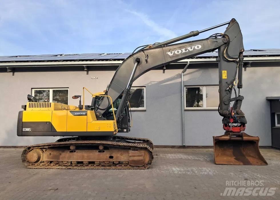 Volvo EC 300 D L 대형 굴삭기 29톤 이상