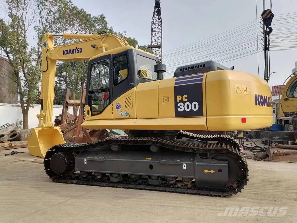 Komatsu PC 300 대형 굴삭기 29톤 이상