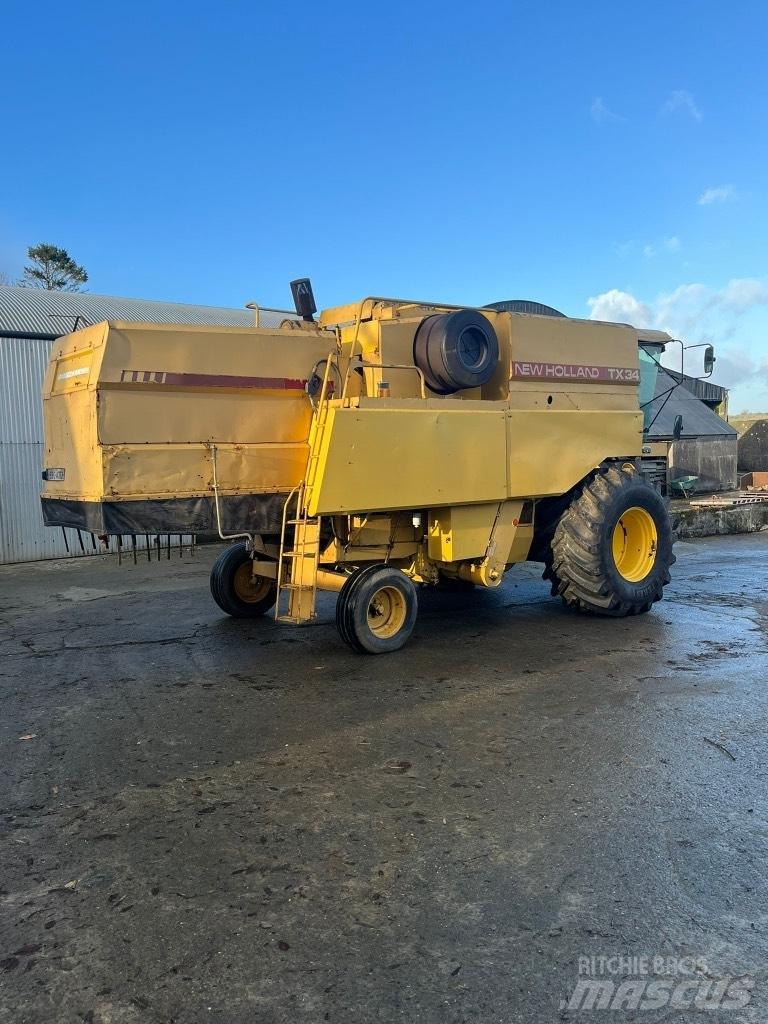 New Holland Tx34 콤바인 수확기