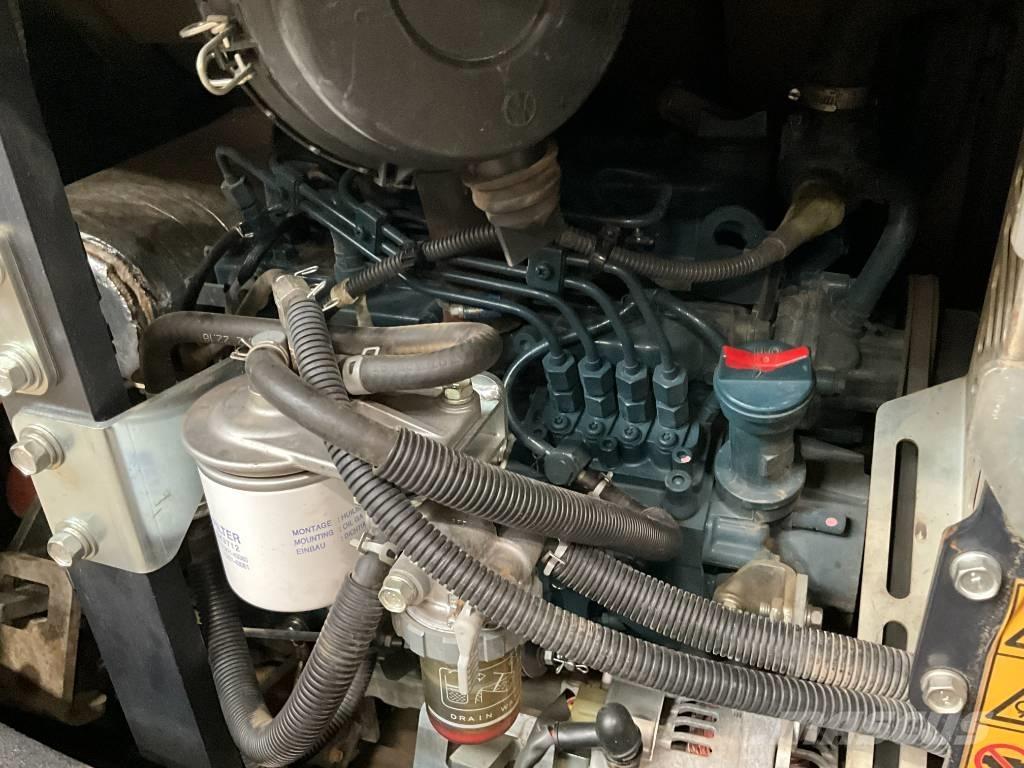 Kubota KX 027-4 HI 소형 굴삭기 7톤 미만