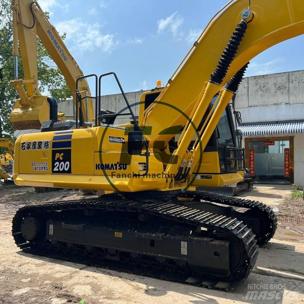 Komatsu PC 200 대형 굴삭기 29톤 이상