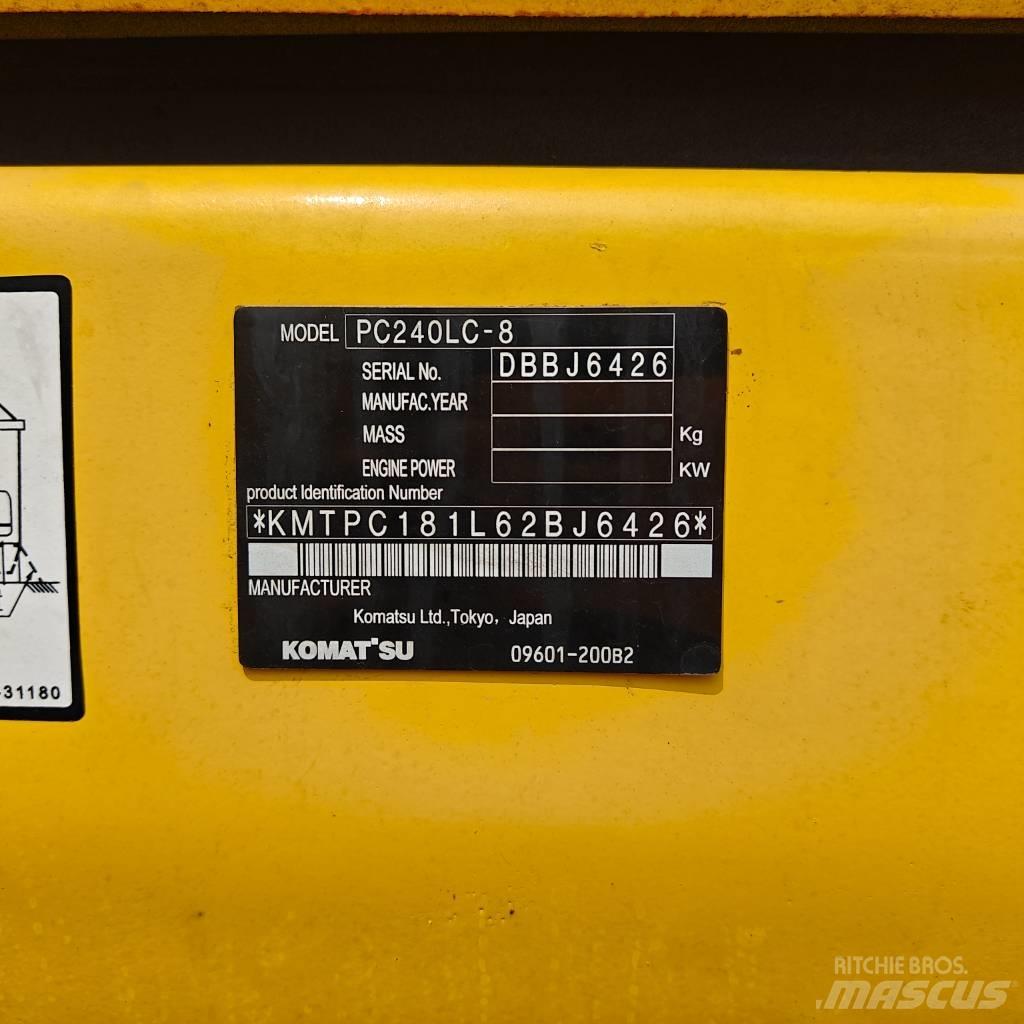 Komatsu 240-8 대형 굴삭기 29톤 이상