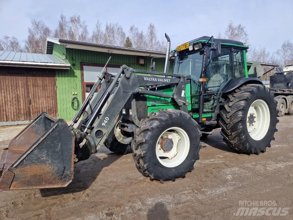 Valtra Valmet 900 트랙터