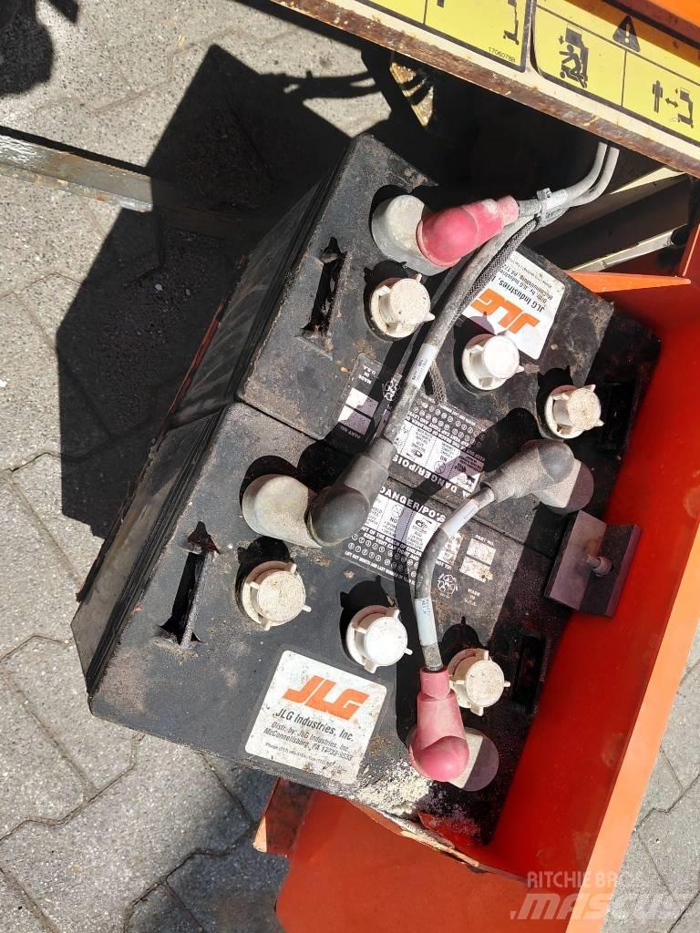 JLG 1230 ES 가위형 리프트