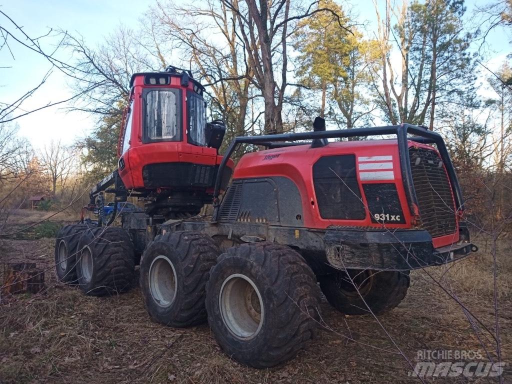 Komatsu 931 XC 원목 하베스터