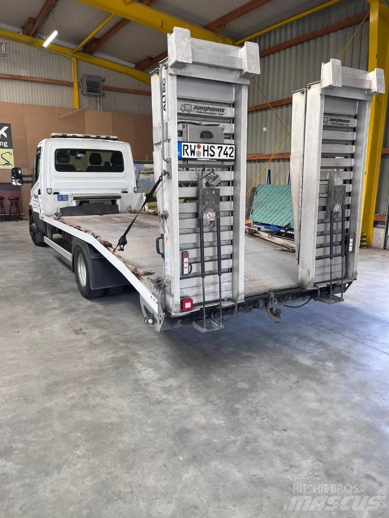 Iveco Transporter 차량 수송차