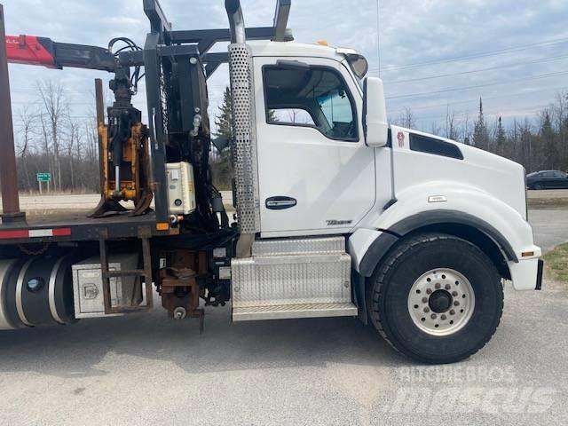Kenworth T 880 목재 트럭