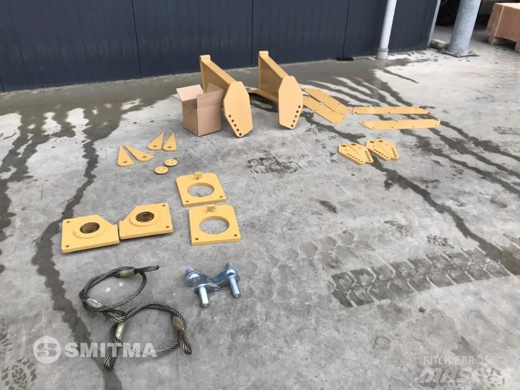 Volvo A25F 테일게이트