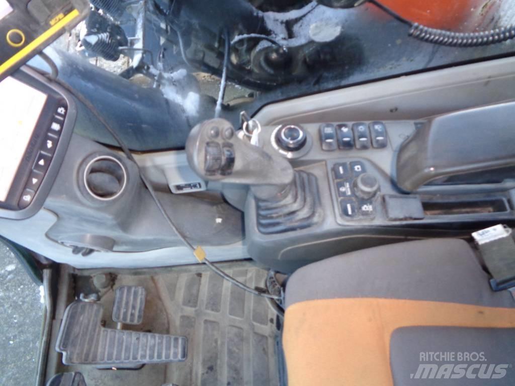 Doosan DX 235 대형 굴삭기 29톤 이상