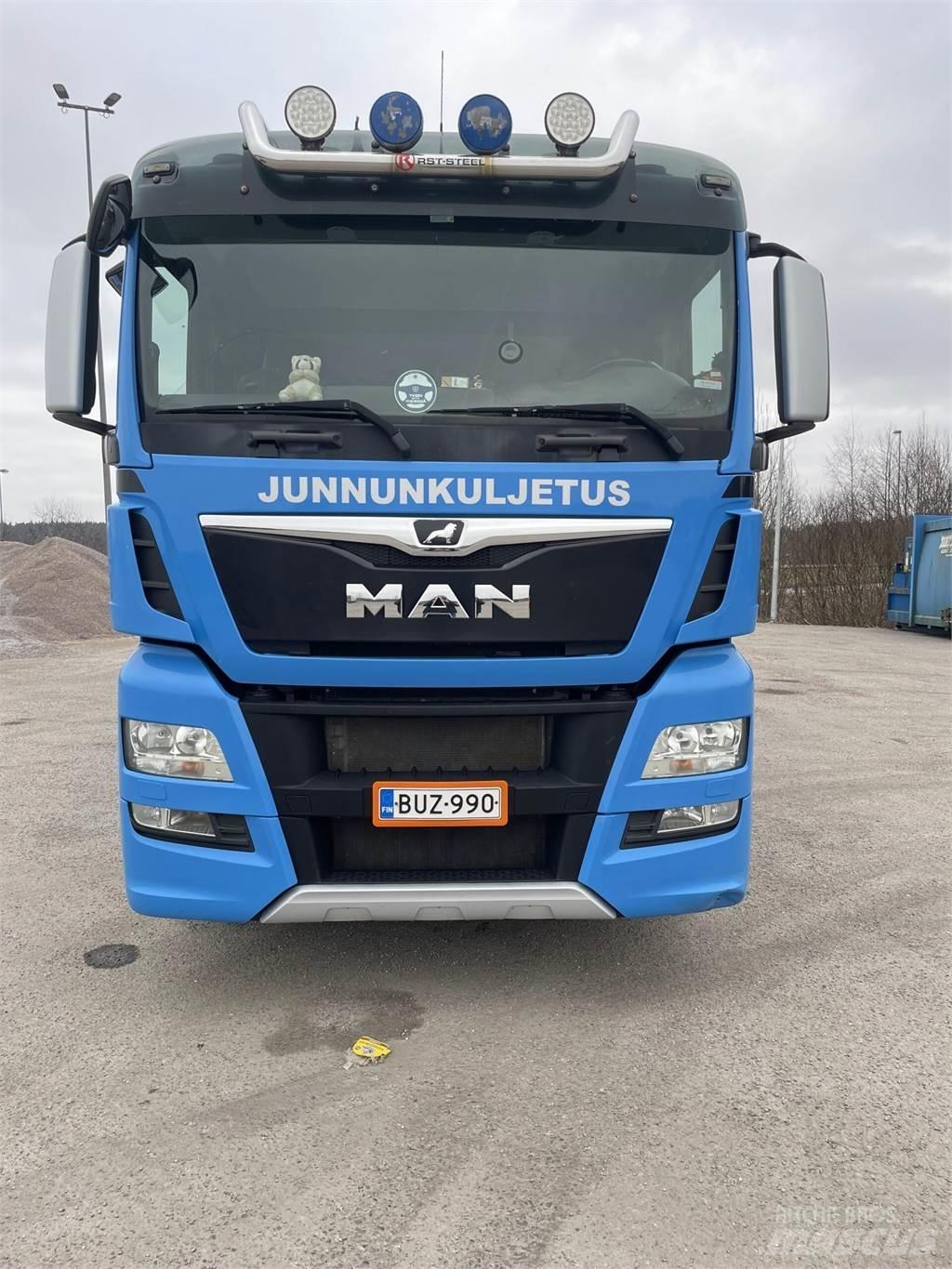 MAN TGX 35.560 농장/곡물 트럭