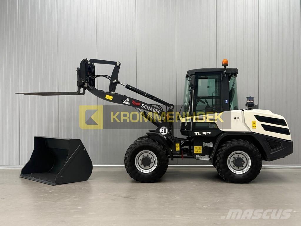 Terex TL80  휠로우더