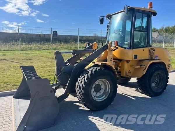 Volvo L 30 B  휠로우더