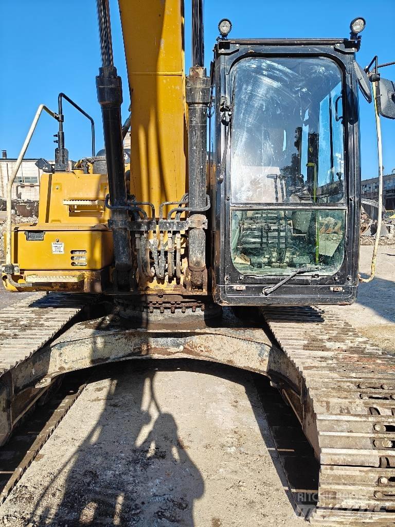 CAT 320F 대형 굴삭기 29톤 이상