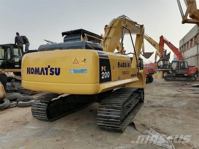 Komatsu PC 200-8 대형 굴삭기 29톤 이상