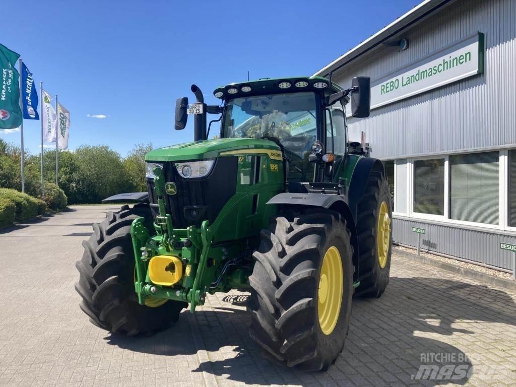 John Deere 6R215 트랙터
