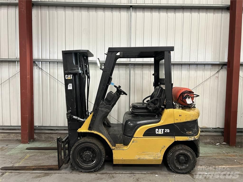 CAT GP25NT LPG 지게차