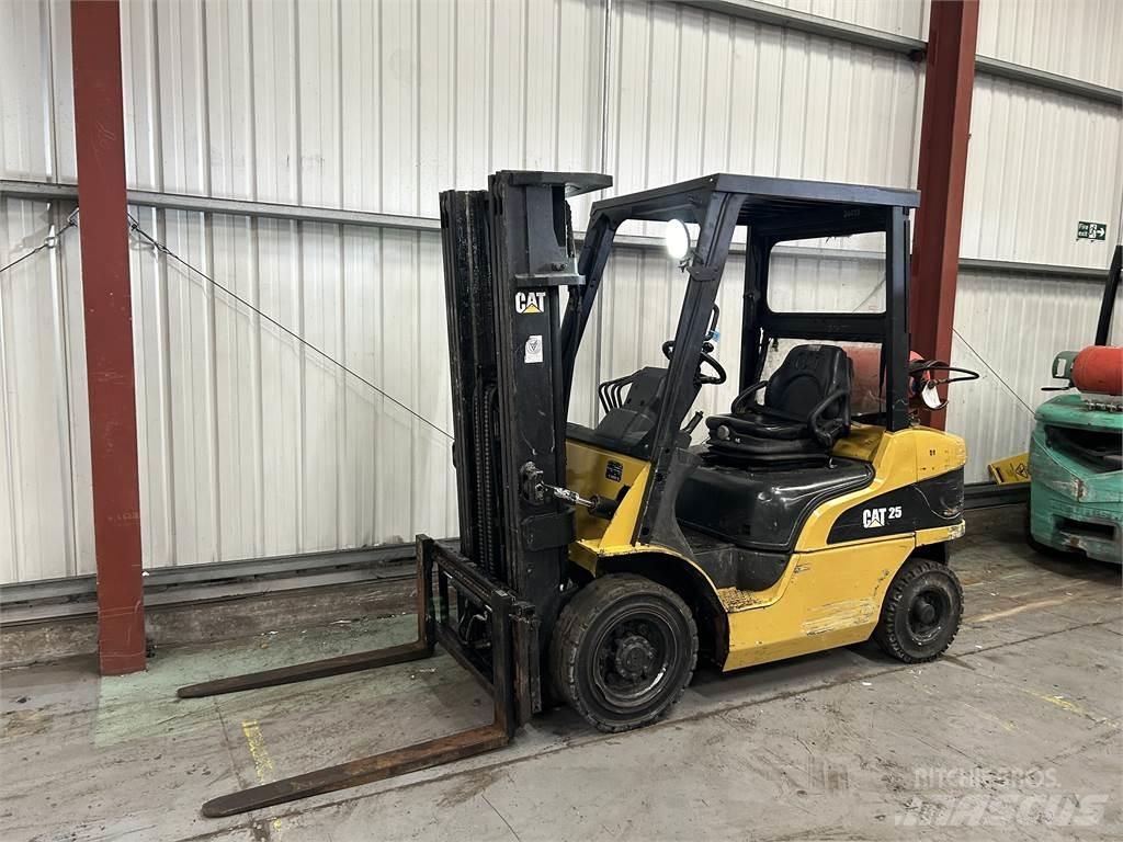 CAT GP25NT LPG 지게차