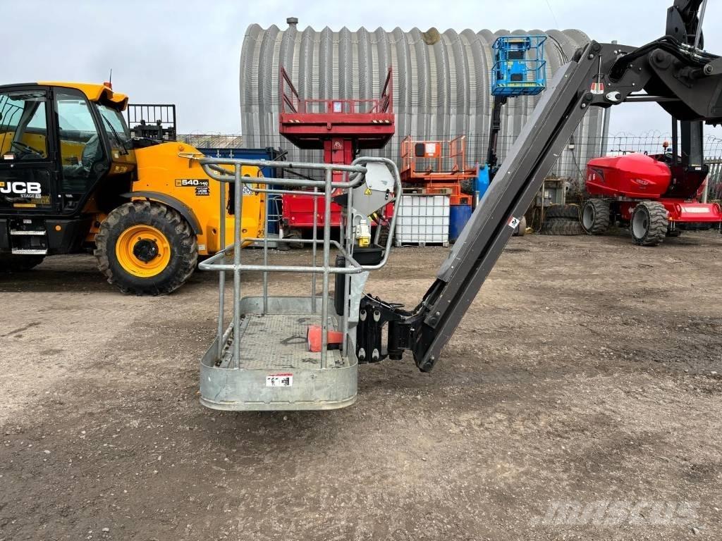 Manitou 220 TJ 견인식 전동이동 리프트
