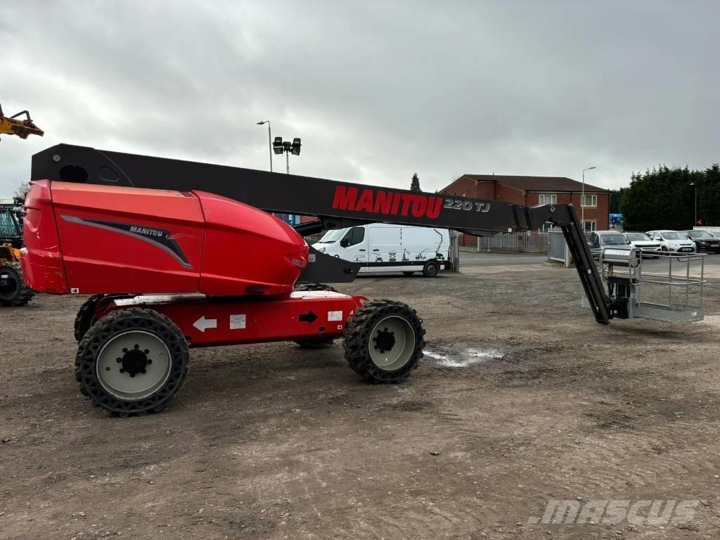 Manitou 220 TJ 견인식 전동이동 리프트