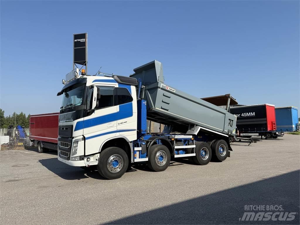 Volvo FH540 8X4 덤프 트럭