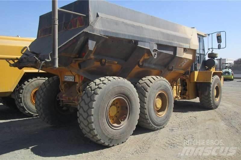 Bell B20C 6X4 탱커 트럭