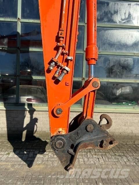 Hitachi ZX 160 W  휠 굴삭기