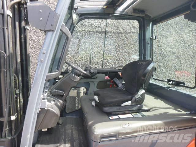 Toyota 8 FBMT 35 전동 지게차