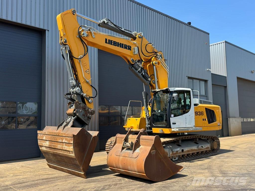 Liebherr R936 NLC 대형 굴삭기 29톤 이상