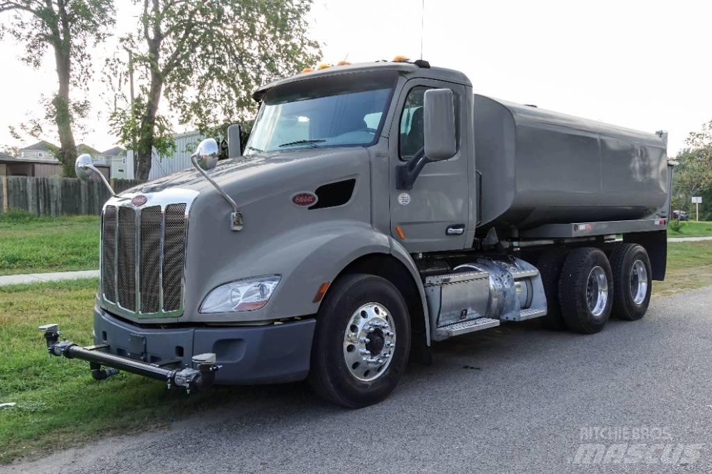 Peterbilt 579 급수차