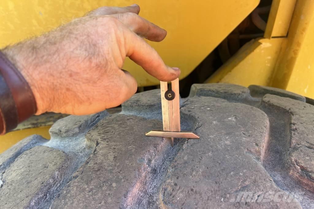 CAT 938 G  휠로우더