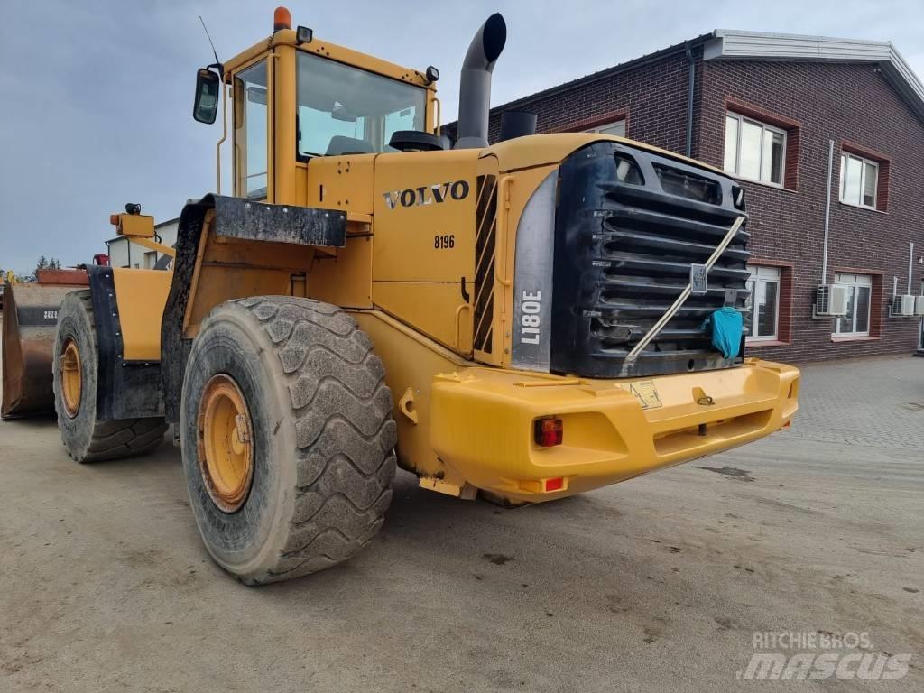 Volvo L 180 E  휠로우더