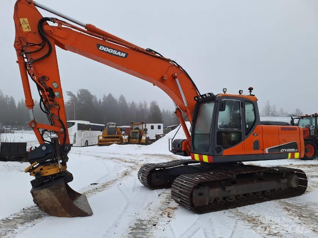 Doosan DX 225 LC 대형 굴삭기 29톤 이상