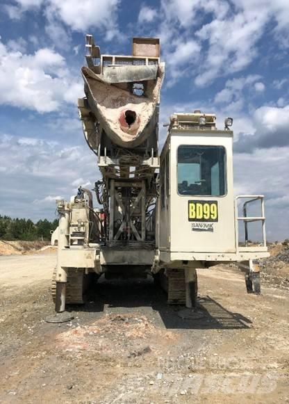 Sandvik D45KS 도로 굴착기