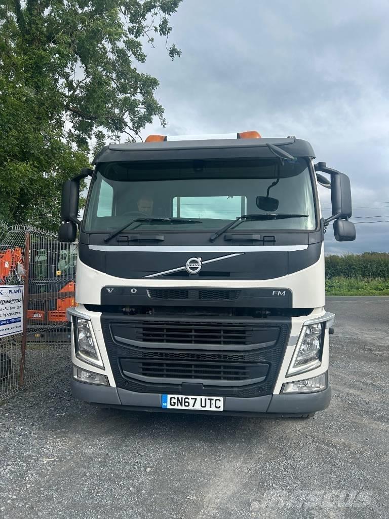 Volvo FM 11 330 새시 운전실 트럭