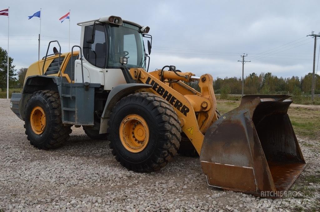 Liebherr 556 2plus2 공구 운반장비