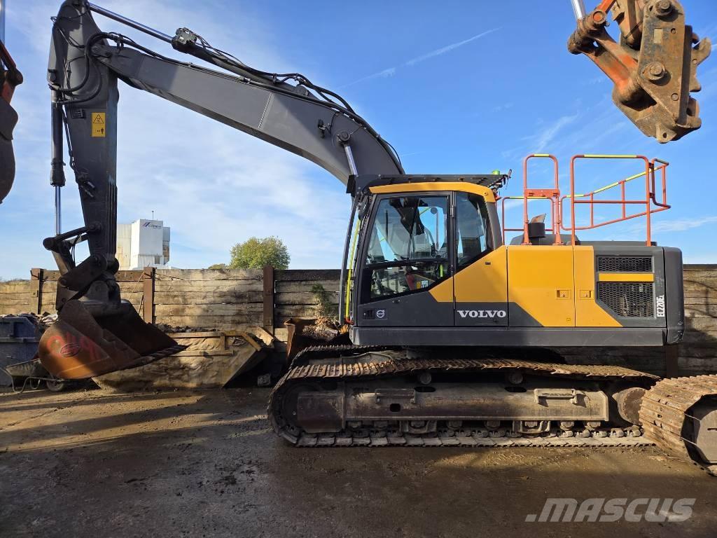 Volvo EC220EL 굴삭기