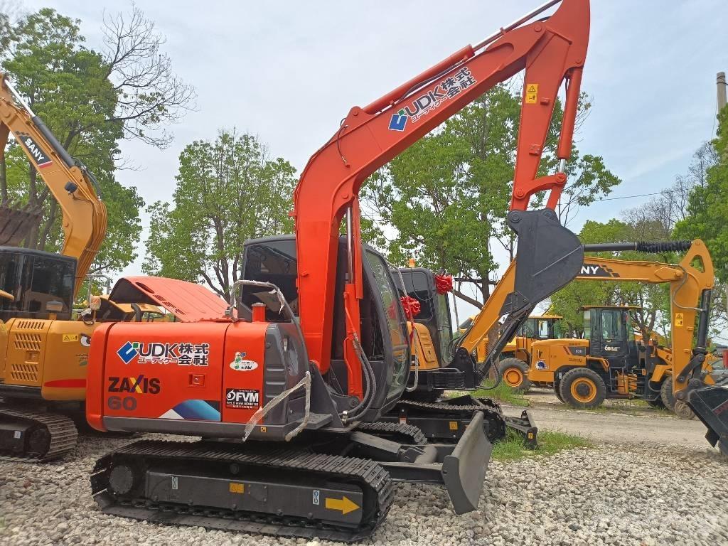 Hitachi ZX 60 소형 굴삭기 7톤 미만