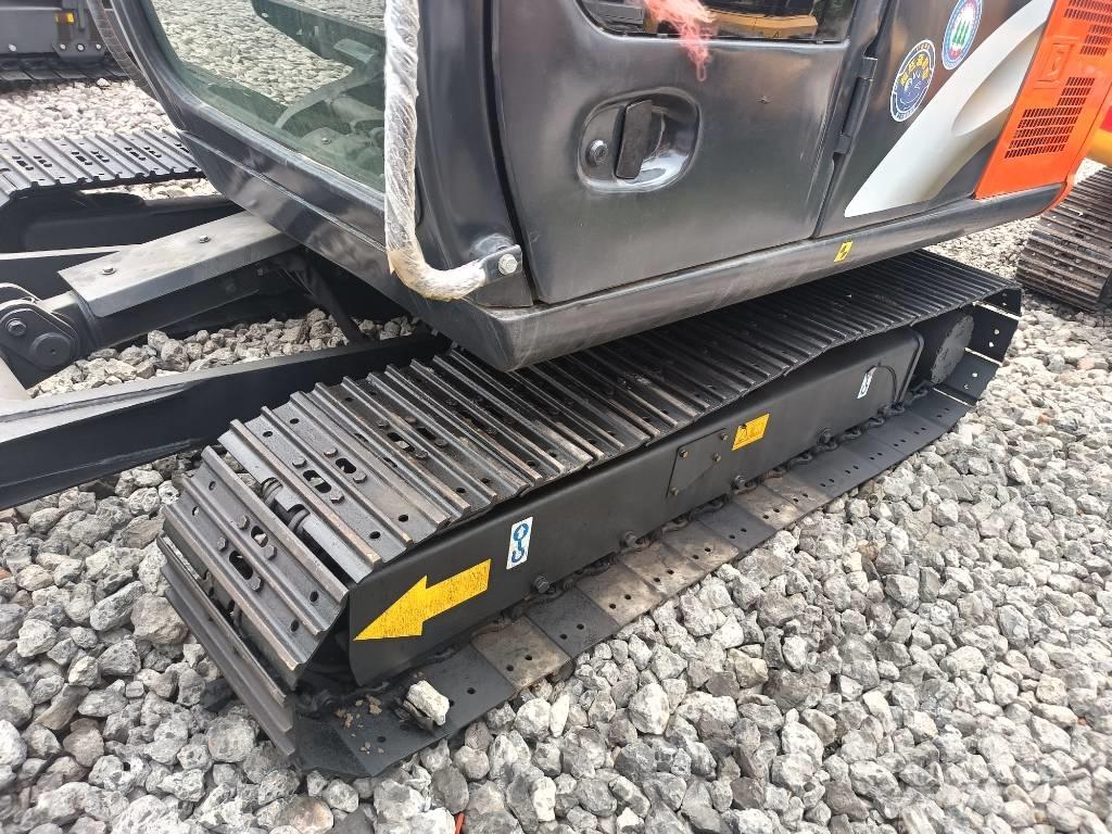 Hitachi ZX 60 소형 굴삭기 7톤 미만