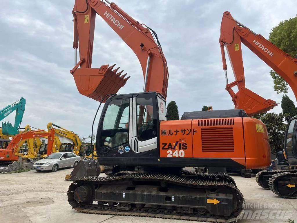 Hitachi ZX 240 대형 굴삭기 29톤 이상