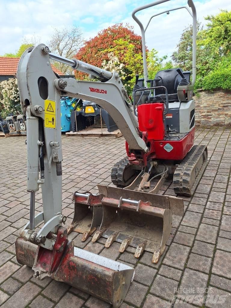 Takeuchi TB 210 R 소형 굴삭기 7톤 미만