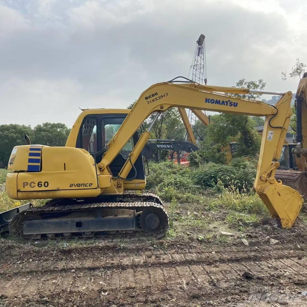 Komatsu PC 60 대형 굴삭기 29톤 이상